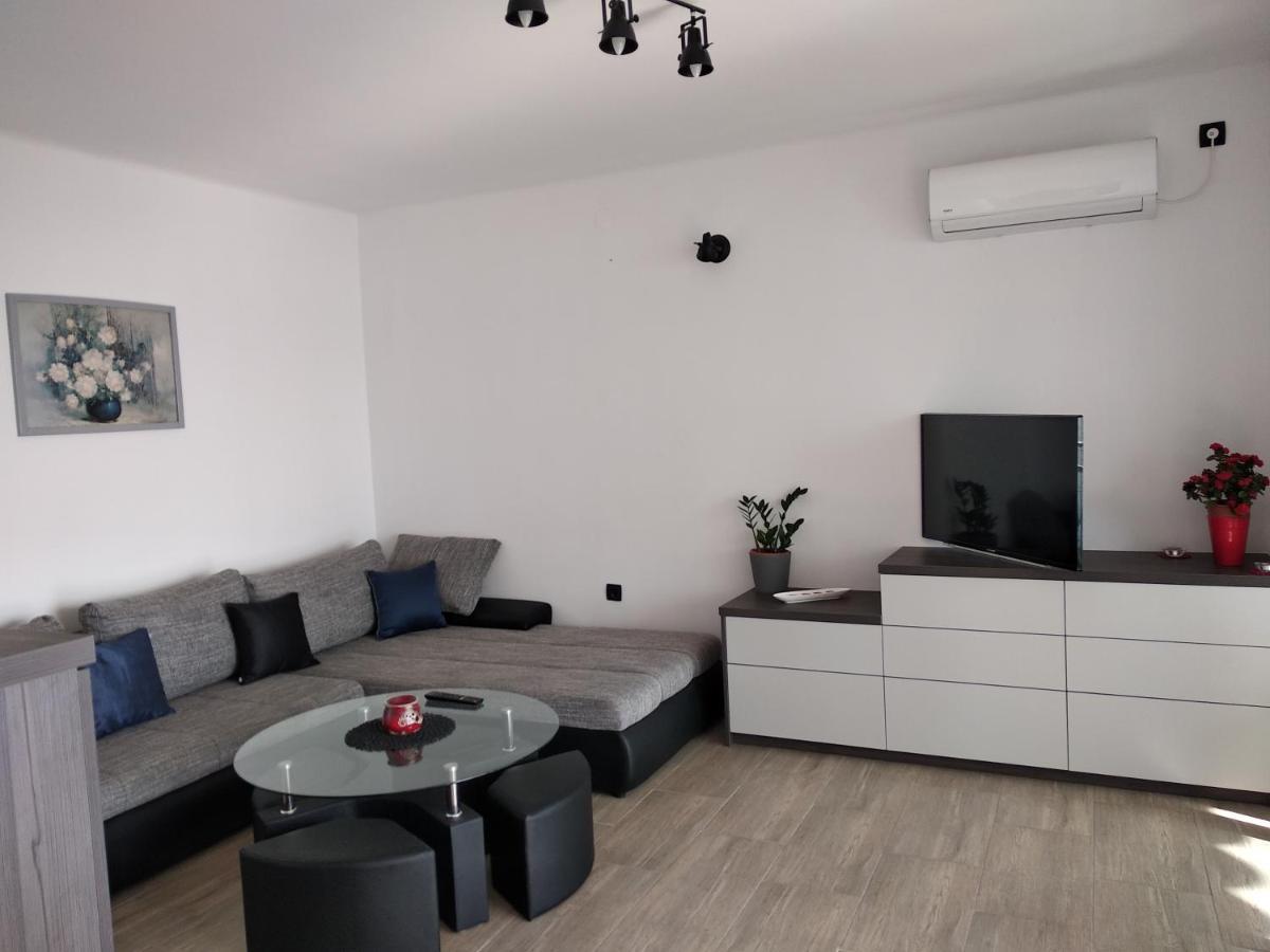 Apartman Angela Rijeka Buitenkant foto